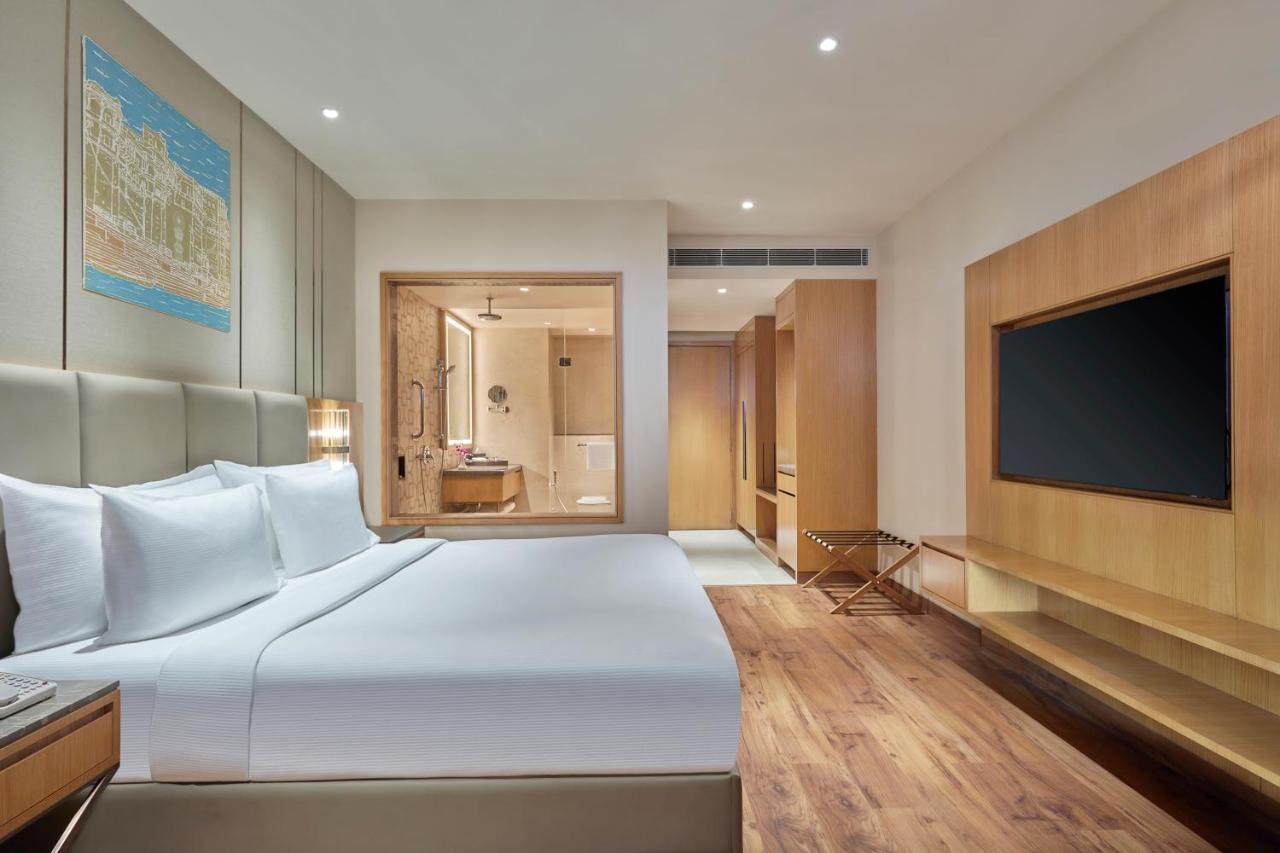 Doubletree By Hilton Bénarès Extérieur photo