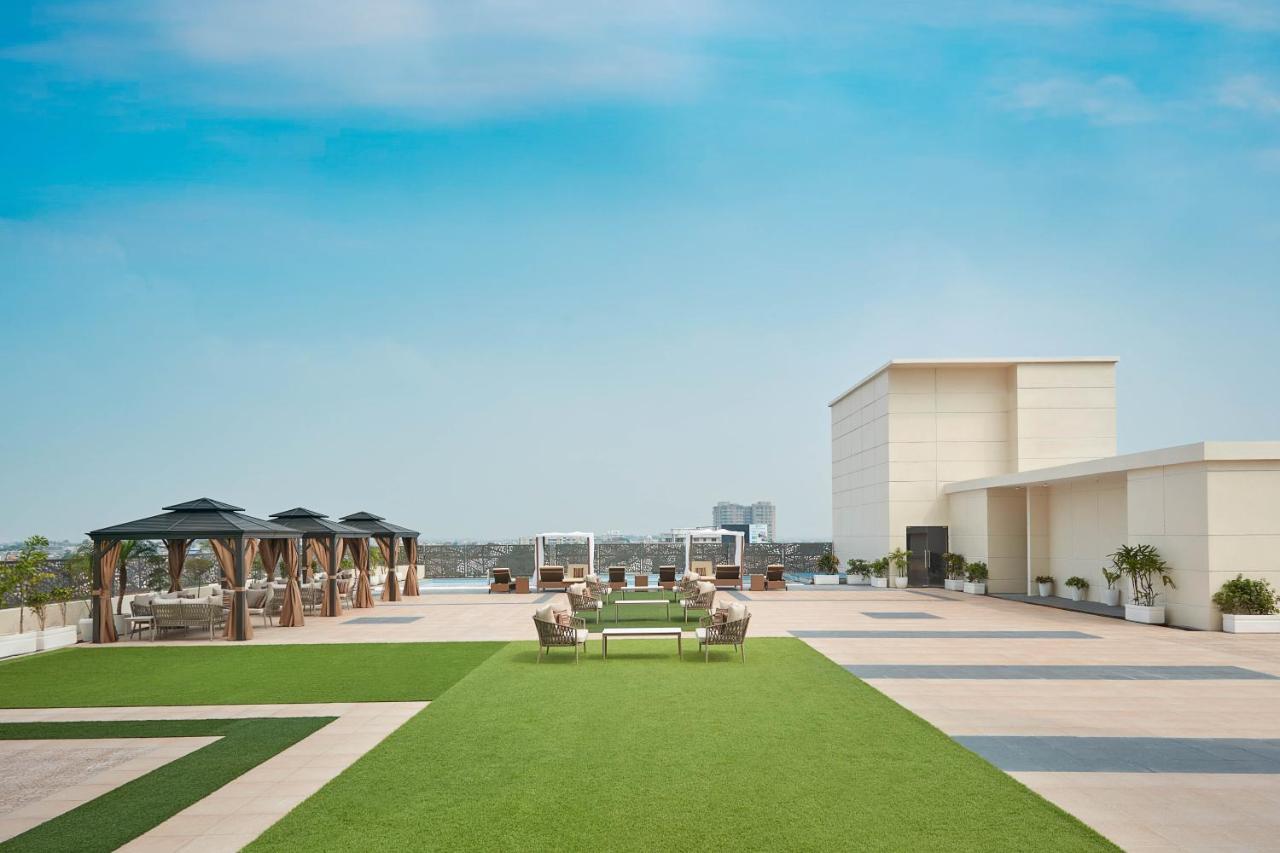 Doubletree By Hilton Bénarès Extérieur photo