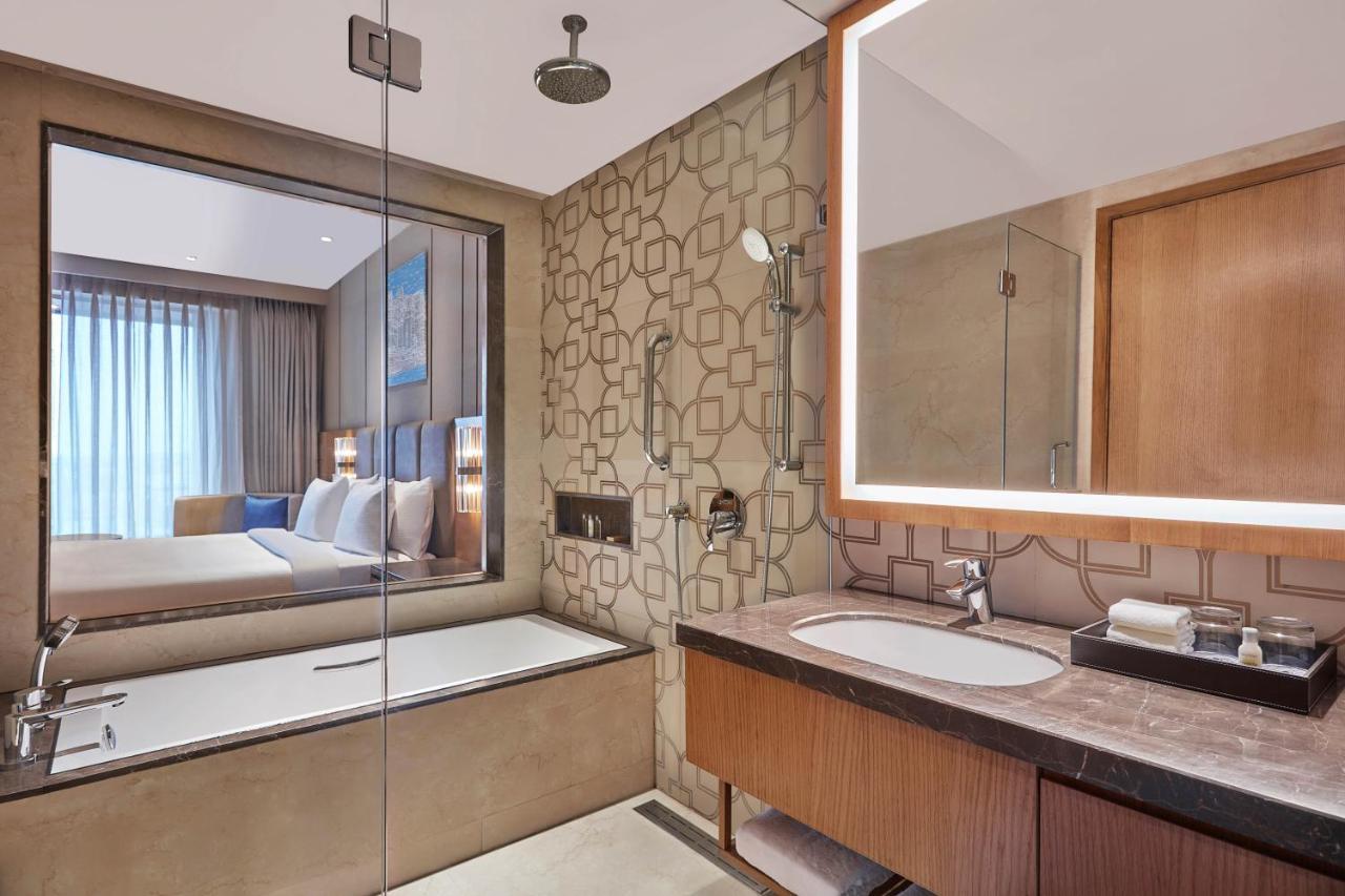 Doubletree By Hilton Bénarès Extérieur photo