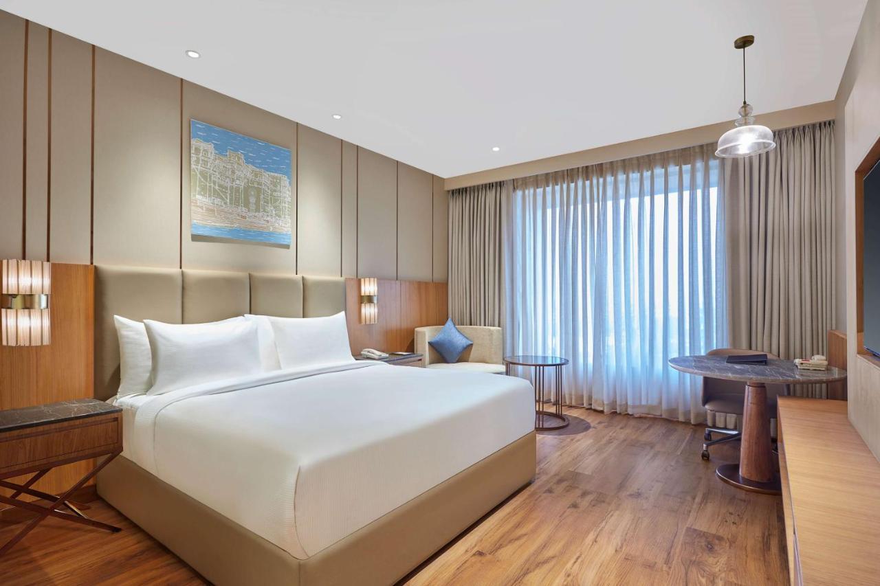 Doubletree By Hilton Bénarès Extérieur photo