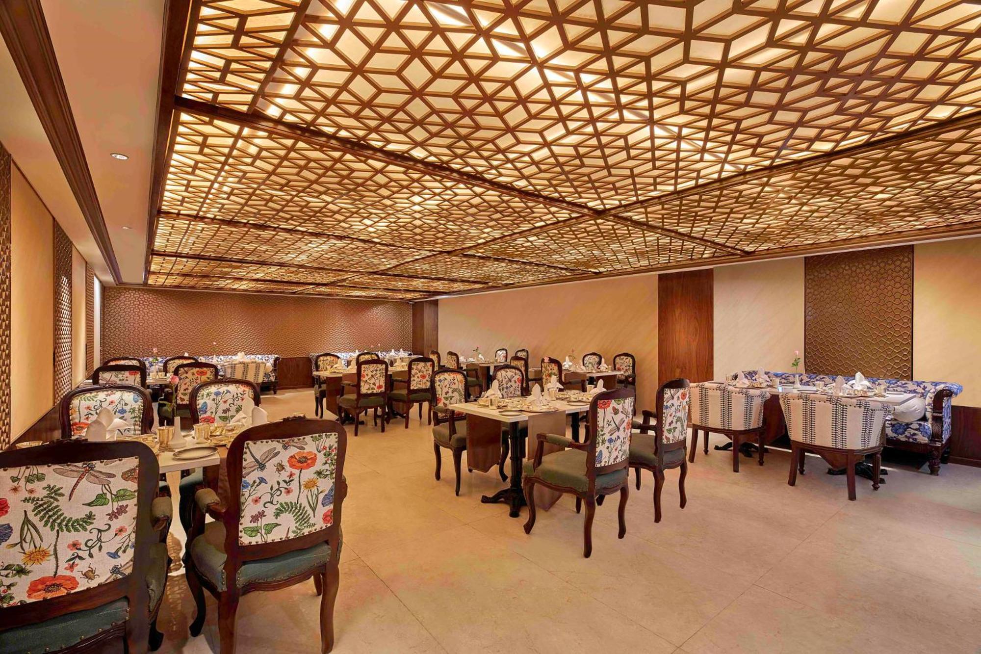 Doubletree By Hilton Bénarès Extérieur photo
