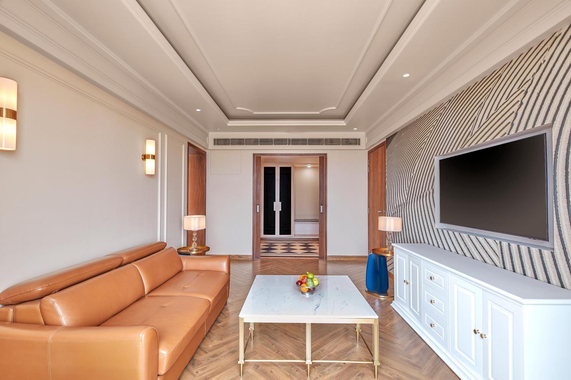 Doubletree By Hilton Bénarès Extérieur photo