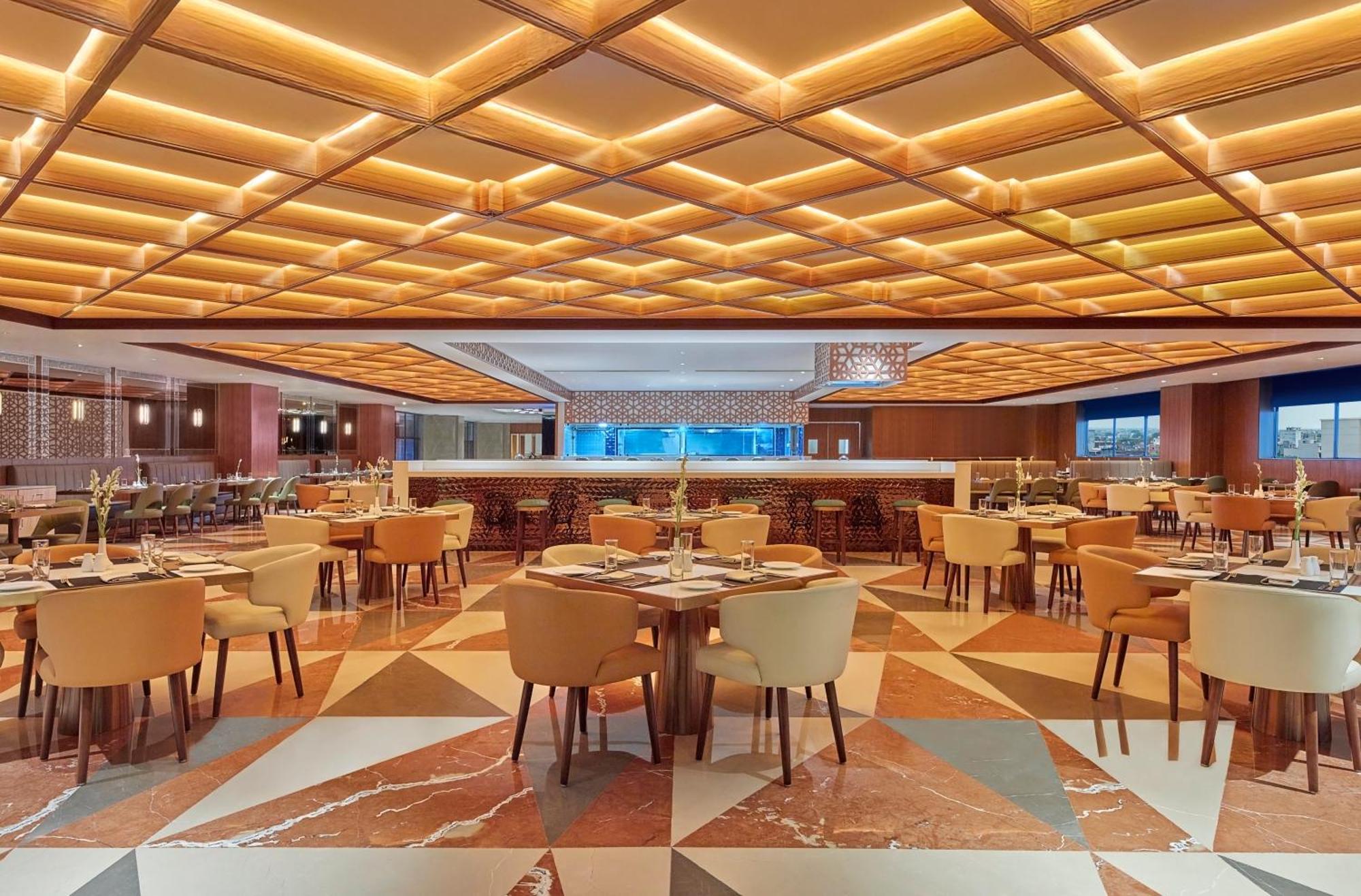 Doubletree By Hilton Bénarès Extérieur photo