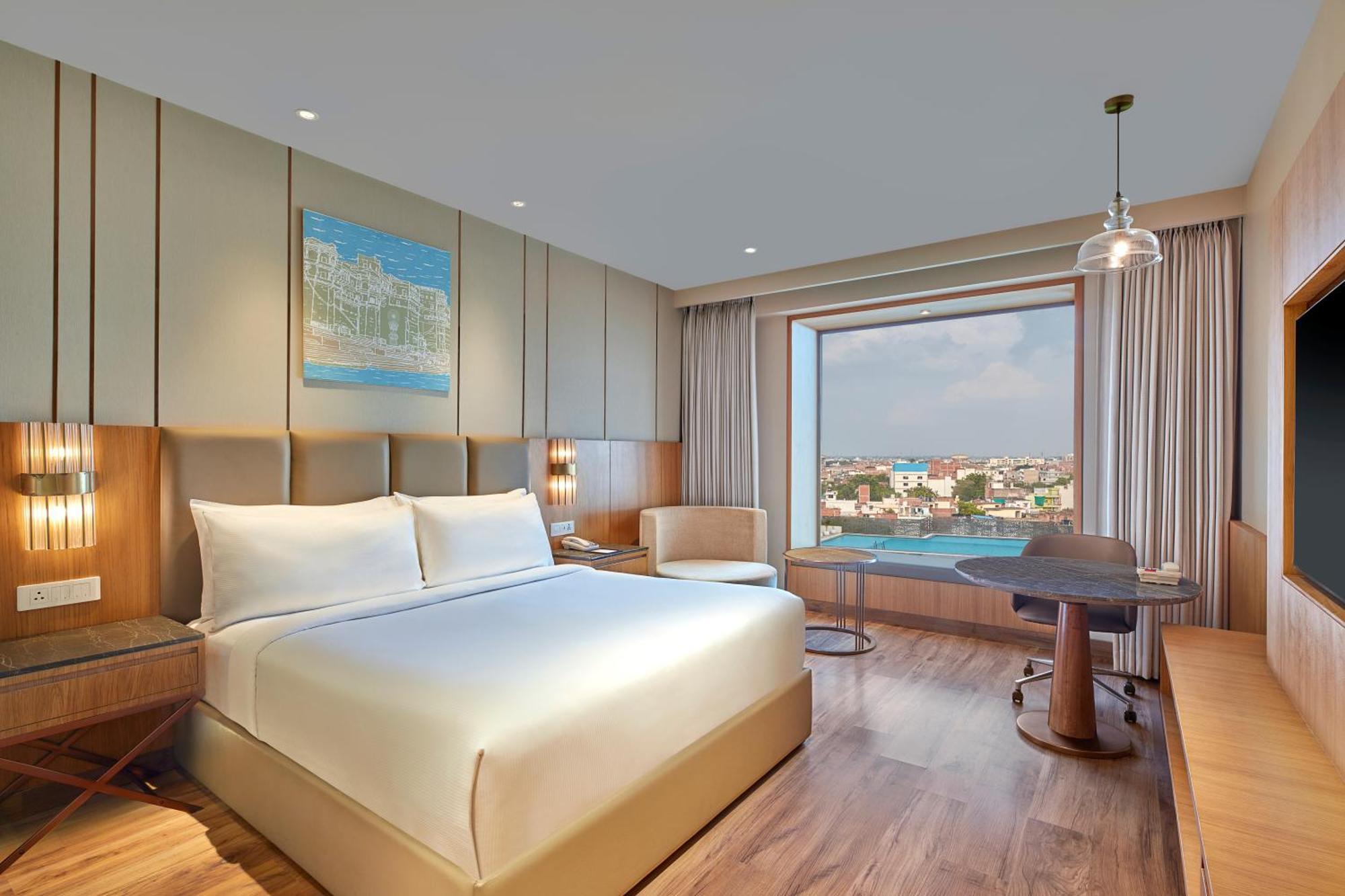 Doubletree By Hilton Bénarès Extérieur photo